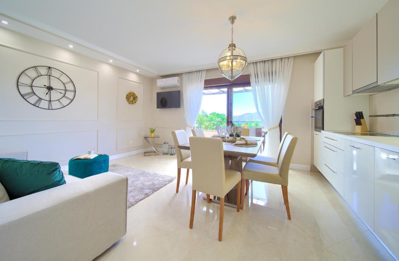 Luxury Apartments Villa Stina Pinezići 외부 사진